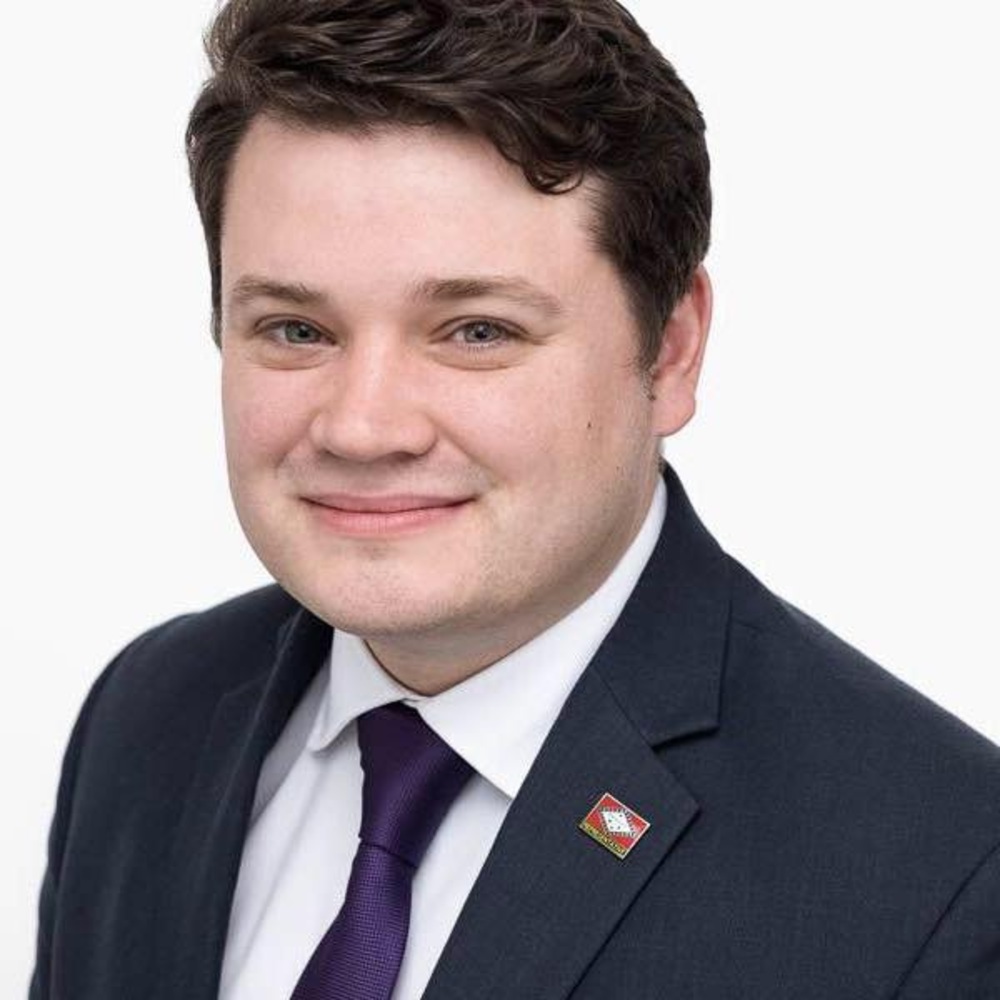 Meet your Posher, Aaron